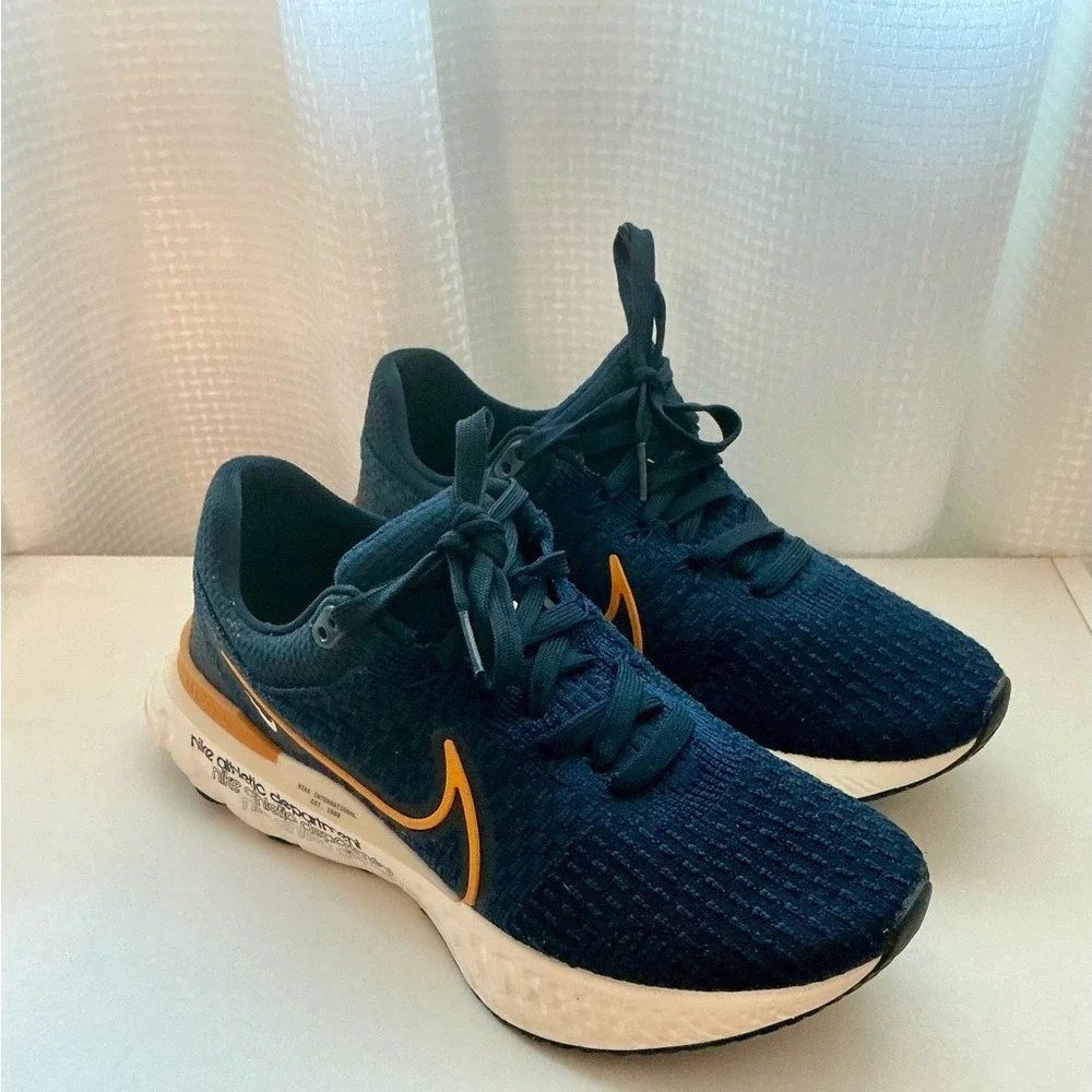Nike React Infinity Run Flyknit 3 Athletic Navy Gold DO9582-400 Mens‎ 7